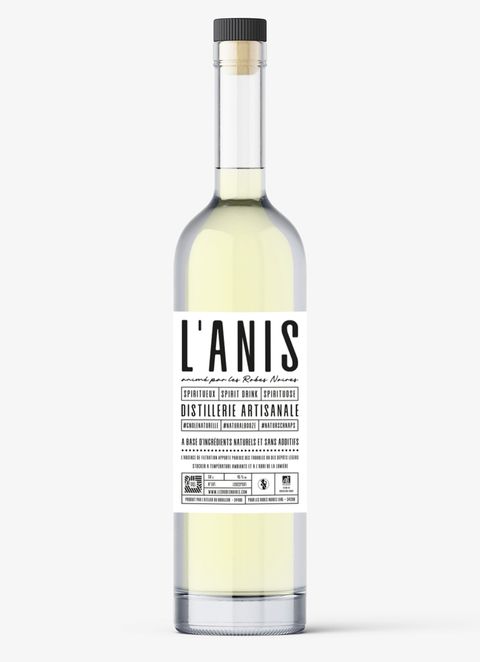 Bouteille de L’Anis, boisson spiritueuse biologique du domaine Les Robes Noires.